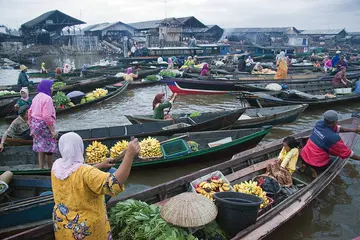 Traditional_Floating_Market_Kuin_River